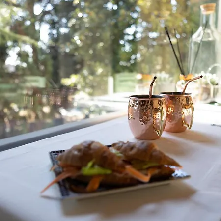 Lo Schiaccianoci De Charme Bed & Breakfast Scanzorosciate