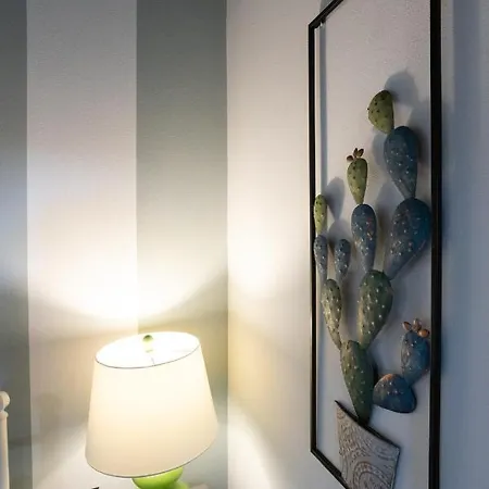 Lo Schiaccianoci De Charme Bed & Breakfast Scanzorosciate
